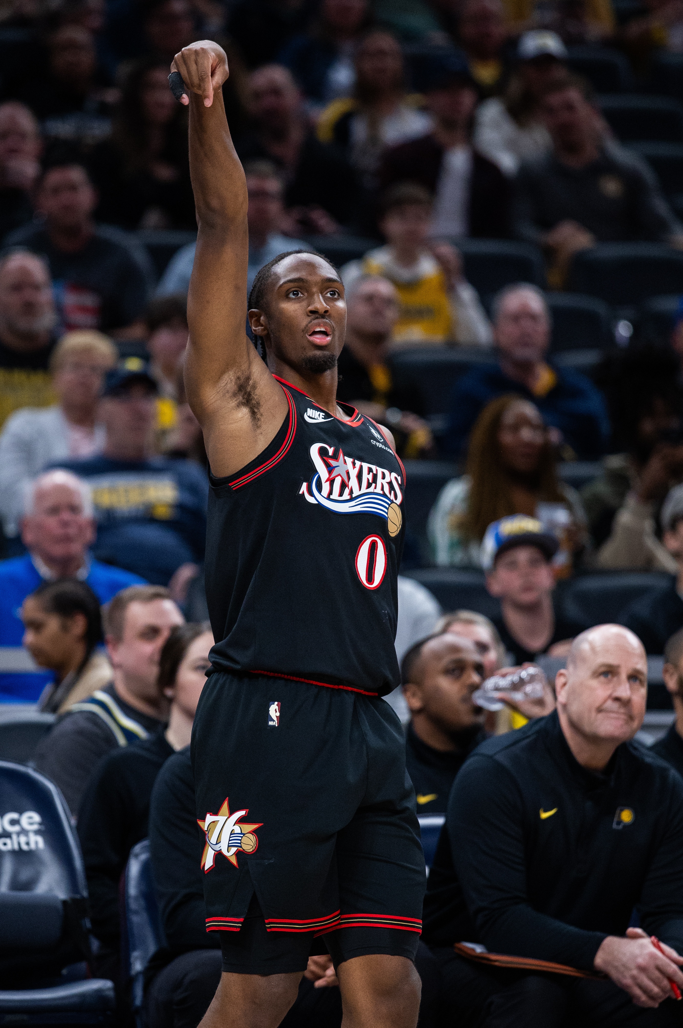 打好一节足矣！马克西13中8得21分 第三节单节16分&amp;第四节未登场